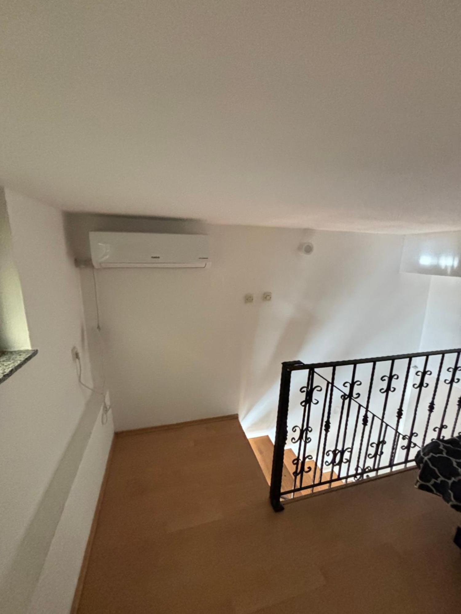 Mia'S Duplex Apartment سكوبجي المظهر الخارجي الصورة